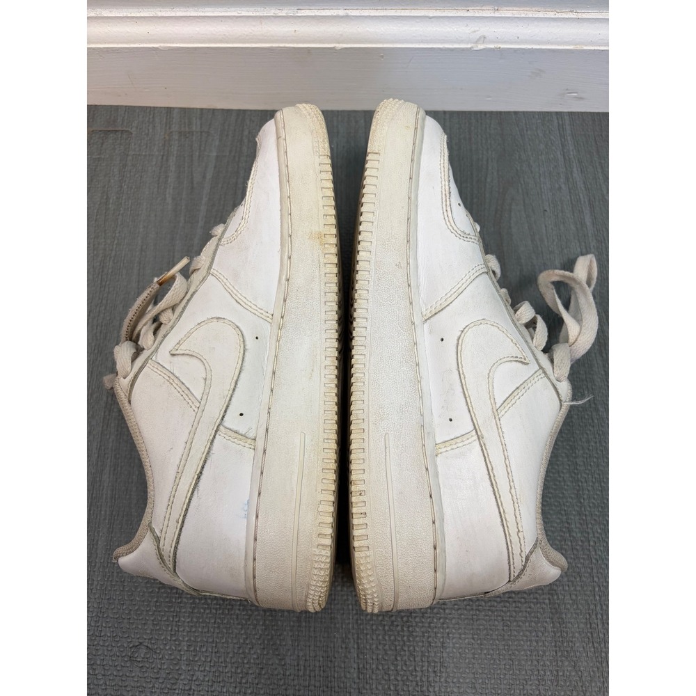 Nike Air Force 1 Sz 6.5Y Low Top Triple White Leather Sneakers AF1 Womens 8 - Picture 10 of 16